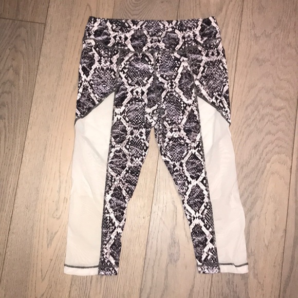 Varley activewear python tights - Picture 2 of 3